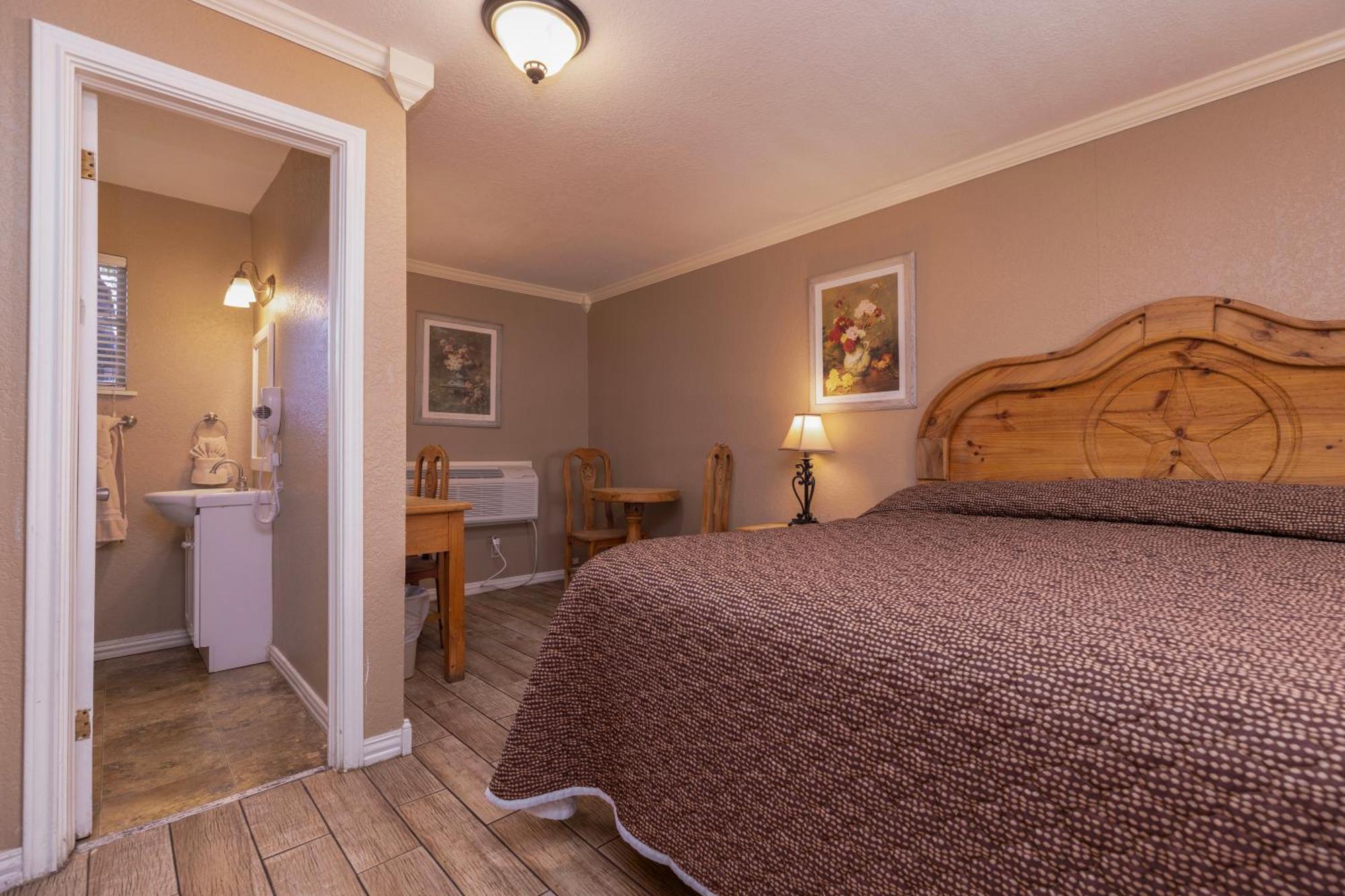 Country Inn Motel Fredericksburg Eksteriør bilde