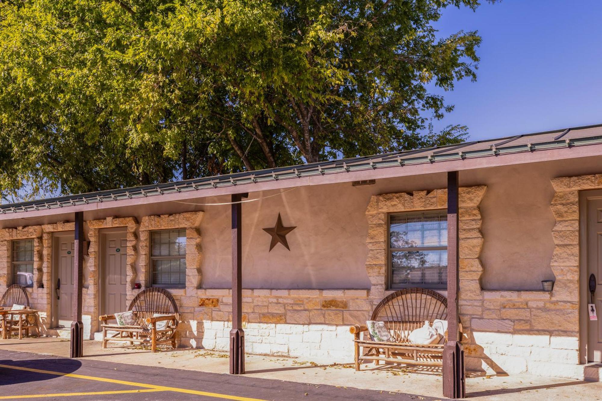 Country Inn Motel Fredericksburg Eksteriør bilde